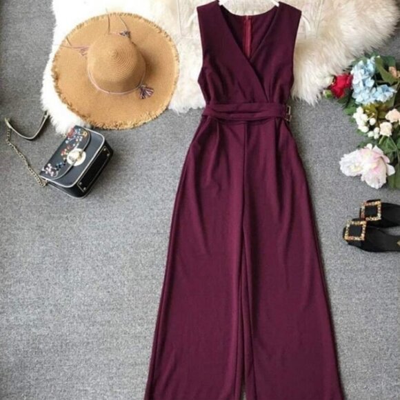 Nwot - Amaryllis, Women’s Sleeveless Wide Legged Romper. Color: Maroon. Size: 4. - Picture 2 of 14
